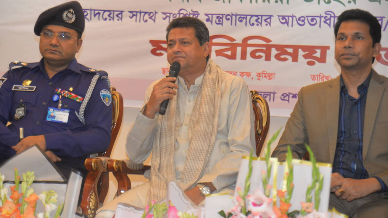 আইনের বাইরে গিয়ে স্থাপনা নির্মাণ করতে পারবে না কেউ: গণপূর্তমন্ত্রী