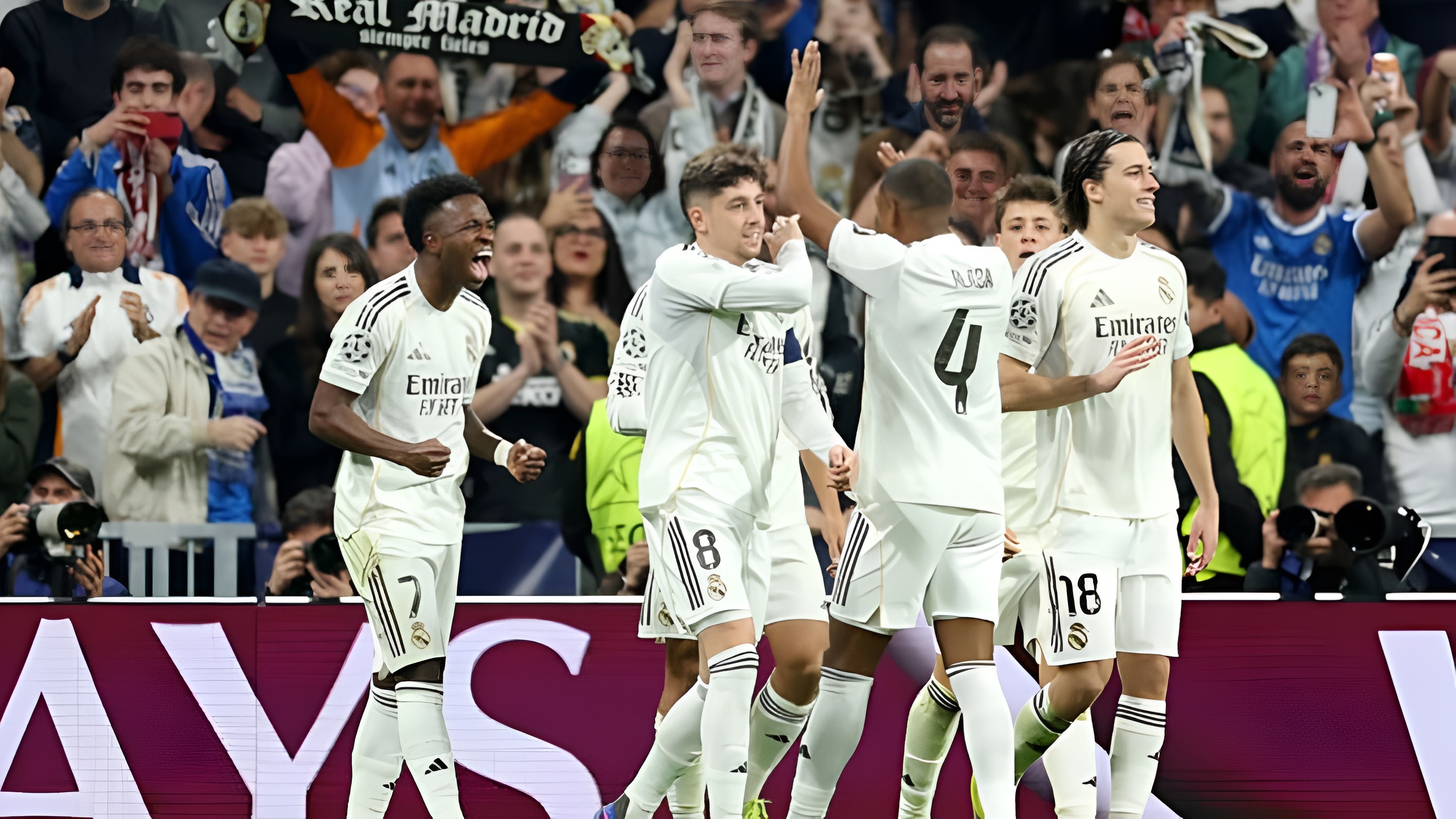 বেনফিকাকে হারিয়ে শেষ ষোলোতে রিয়াল মাদ্রিদ