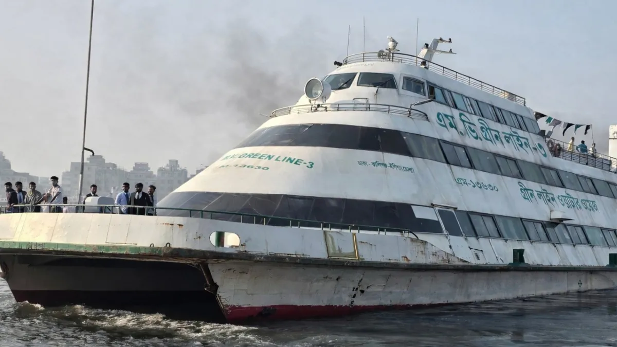 জ্বালানি সংকটে গ্রীন লাইনের চলাচল বন্ধ ঘোষণা 