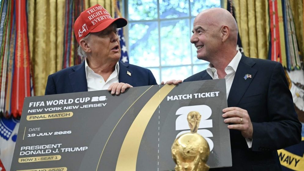 বিশ্বকাপ টিকিটের আকাশছোঁয়া দাম, ফিফার বিরুদ্ধে লিখিত অভিযোগ