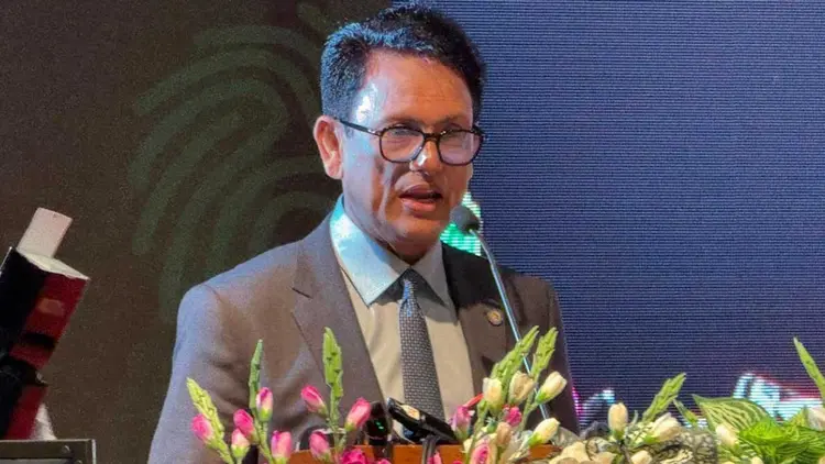 “বোর্ড পরীক্ষার দীর্ঘসূত্রতায় শিক্ষার্থীদের সময় নষ্ট হচ্ছে”: শিক্ষামন্ত্রী