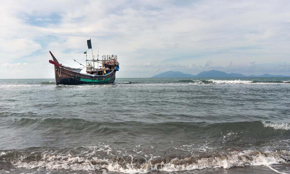 ‎আন্দামান সাগরে নৌকাডুবি, বাংলাদেশিসহ নিখোঁজ ২৫০