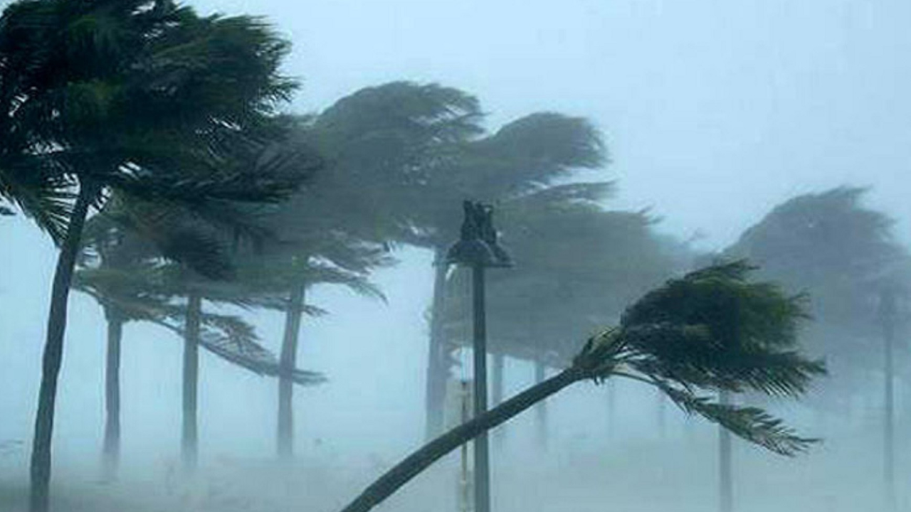 দুপুরের মধ্যে চার অঞ্চলে ৬০ কিমি বেগে ঝড়ের আভাস 