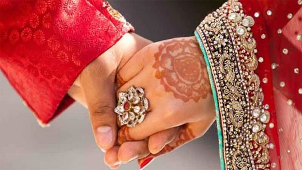 রাজশাহীতে ব্ল্যাকমেল করে বিয়ে
