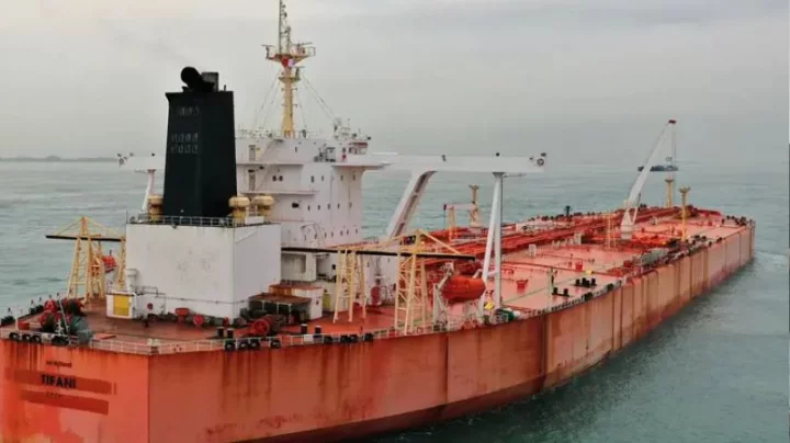 আরও একটি ইরানি জাহাজ জব্দ করেছে মার্কিন নৌবাহিনী