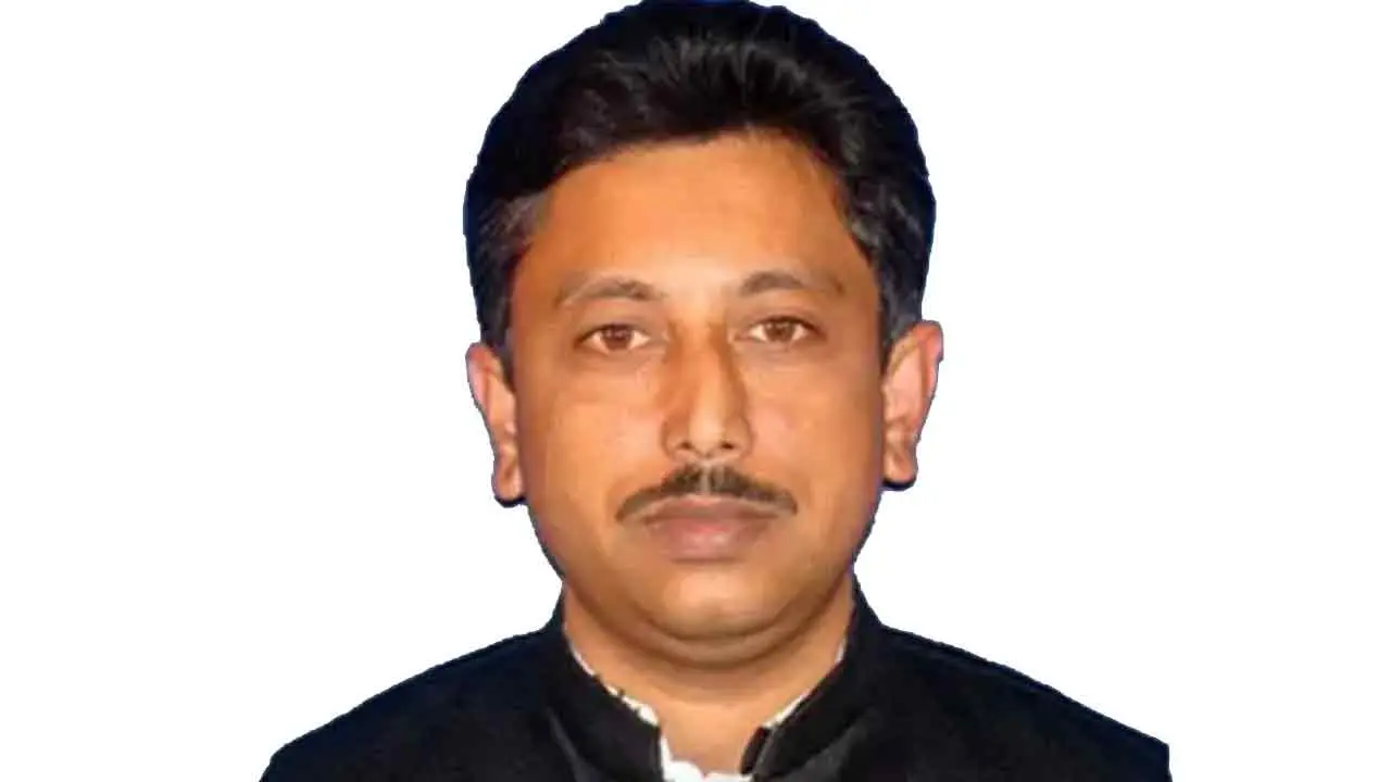 সাবেক চিফ হুইপের আয়কর নথি জব্দ
