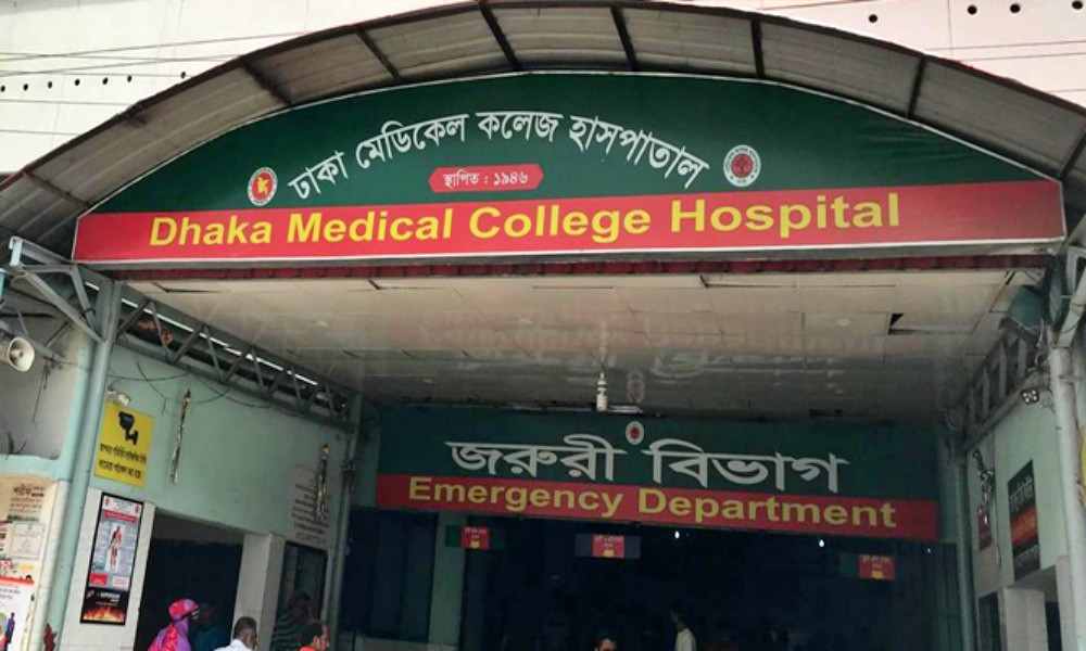 উত্তরায় বাসের ধাক্কায় পথচারী নিহত