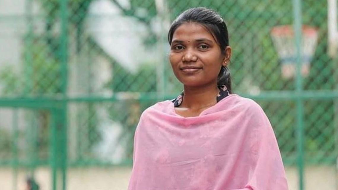 হারিকেনের আলো থেকে এশিয়ান ইউনিভার্সিটিতে—কুসুম মুন্ডার অনুপ্রেরণার গল্প