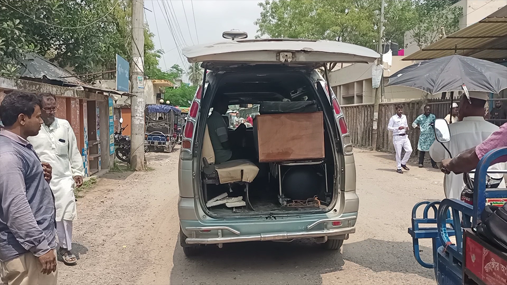বজ্রপাতে নদীতে নিখোঁজ যুবকের লাশ ভারতে উদ্ধার