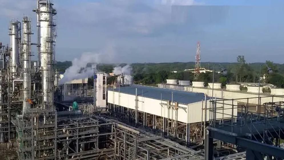 ফেঞ্চুগঞ্জ সার কারখানায় দুপক্ষের সংঘর্ষ, চাঁদাবাজির অভিযোগ
