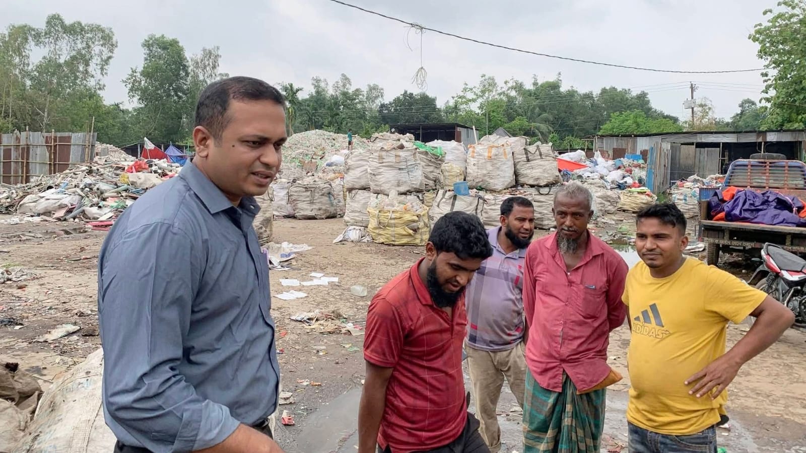‎শ্রীমঙ্গলে পরিবেশপত্র বিহীন ব্যবসা পরিচালনায় ৩০ হাজার টাকা জরিমানা 