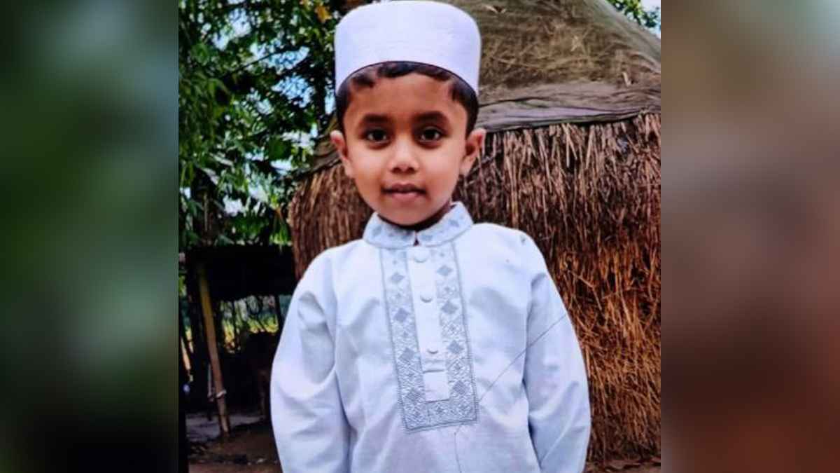 বেপরোয়া ট্রাকের চাপায় মাদরাসাছাত্র নিহত