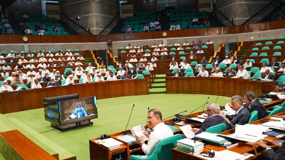 সংসদে ৯ লাখ ৩৮ হাজার কোটি টাকার বাজেট পাস
