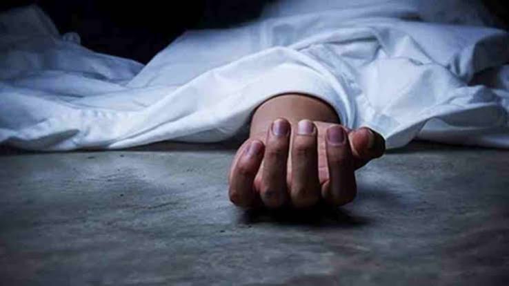 রূপসায় ধারালো অস্ত্রের হামলায় নিহত ১