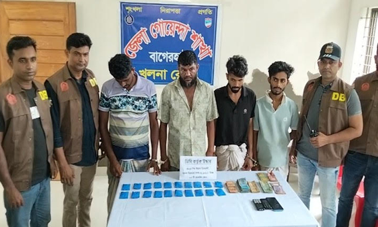 বাগেরহাটে ৪ হাজার পিস ইয়াবাসহ মাদক সম্রাট মনি গ্রেফতার