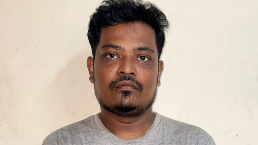 কমলগঞ্জে ব্যাংক গ্রাহকের টাকা ছিনতাইয়ের প্রধান পরিকল্পনাকারী চট্টগ্রাম থেকে গ্রেফতার