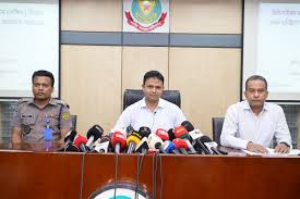 রাজধানীতে হানিট্র্যাপে বাসায় ডেকে আপত্তিকর ভিডিও, গ্রেফতার ৫