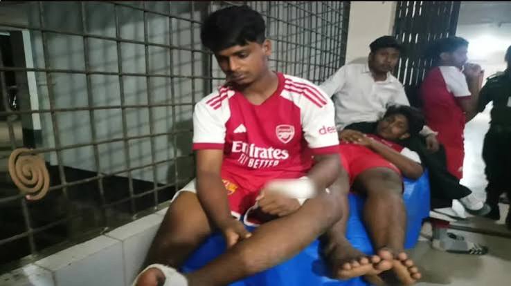 শ্রীনগর ফুটবল খেলা নিয়ে সংঘর্ষ, আহত ১০
