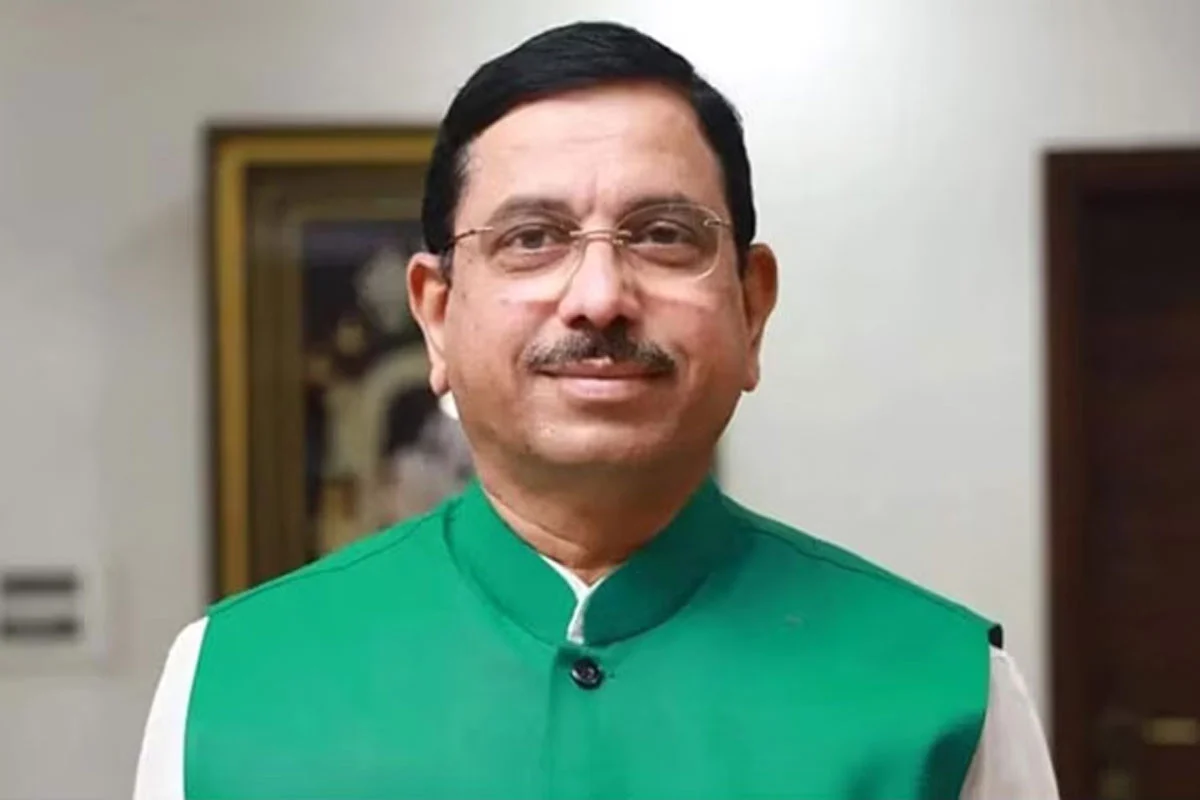 ভারতের নতুন শিক্ষামন্ত্রী প্রহ্লাদ যোশী