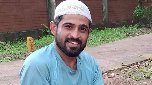 সাভারে পুলিশের ধাওয়ায় ছাদ থেকে পড়ে যুবকের মৃত্যু