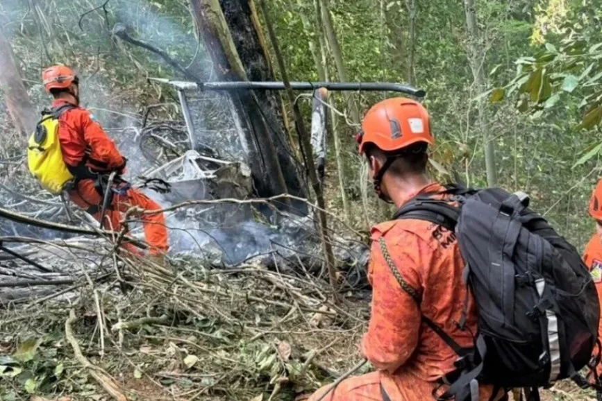 ব্রাজিলে হেলিকপ্টার বিধ্বস্ত হয়ে চালকসহ নিহত ৪