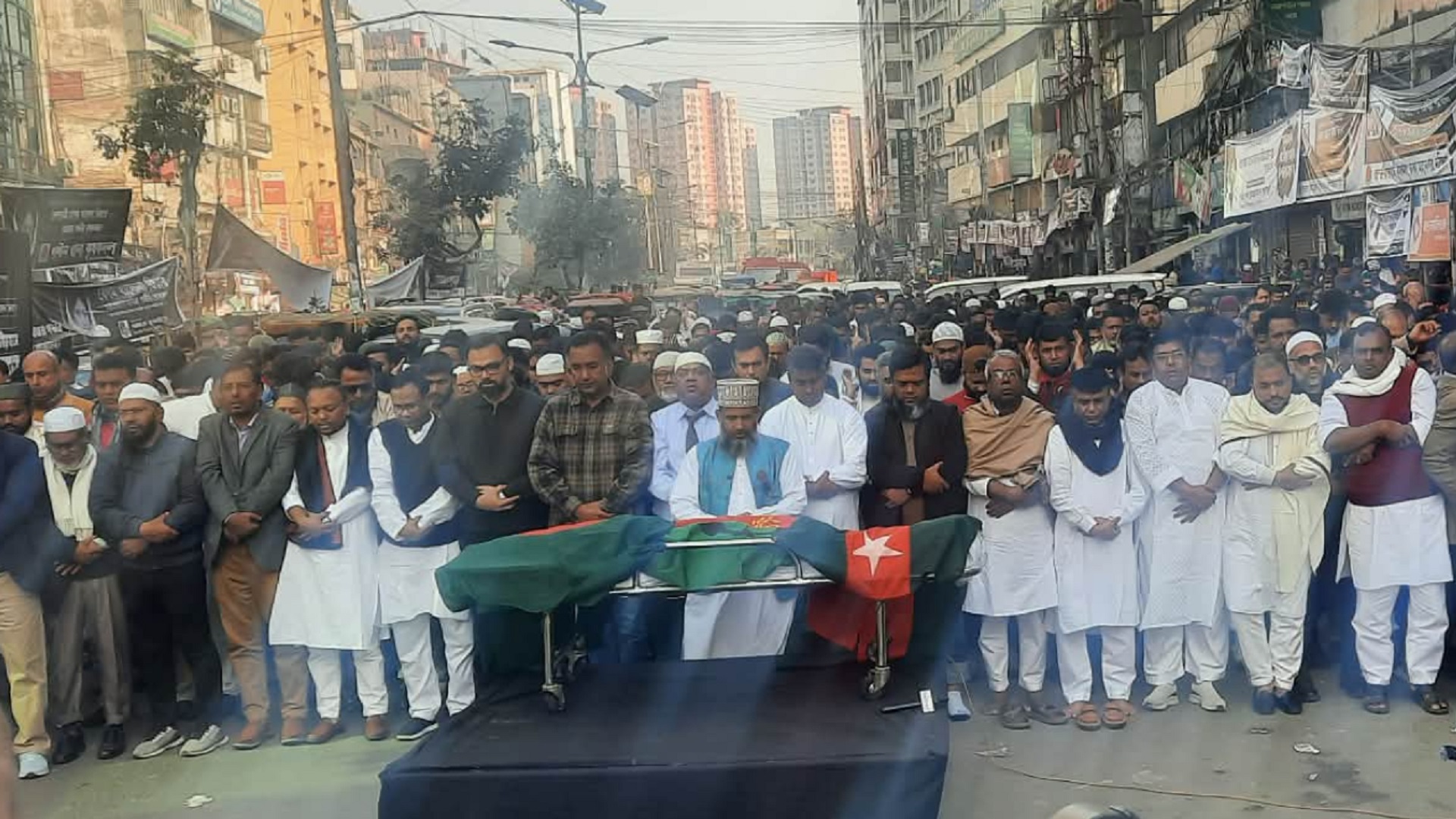 নয়াপল্টনে মুসাব্বিরের জানাজায় নেতাকর্মীদের ঢল
