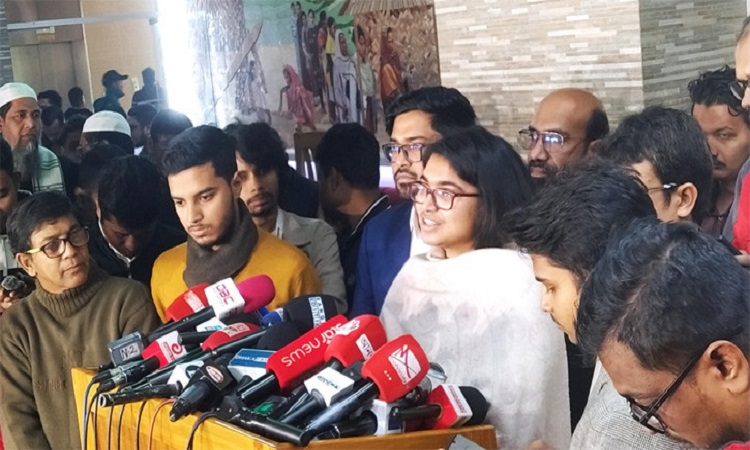 ভোটের মাঠে খেলা হবে: তাসনিম জারা