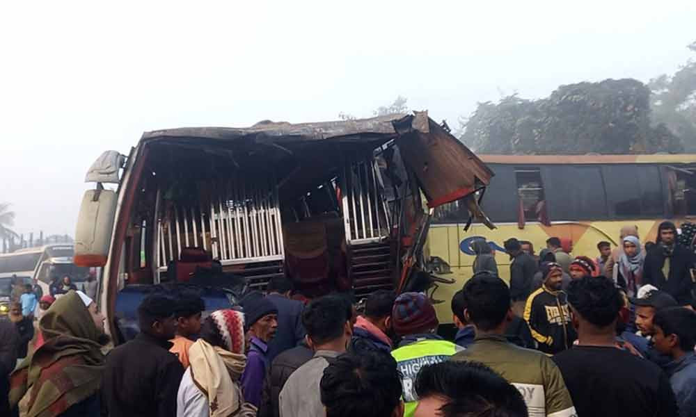 সিলেটে তিন বাসের সংঘর্ষে নিহত ২, আহত ১০
