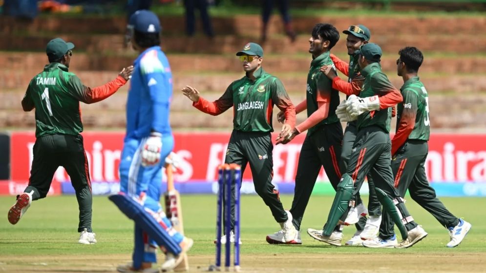 ভারতকে চেপে ধরেছে বাংলাদেশ