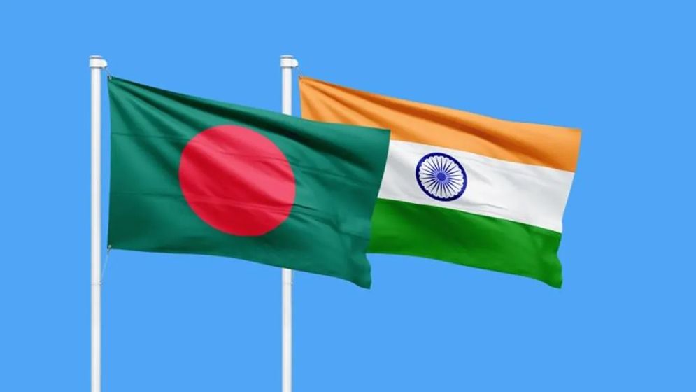 বাংলাদেশ থেকে কূটনীতিকদের পরিবারের সদস্যদের সরিয়ে নিচ্ছে ভারত