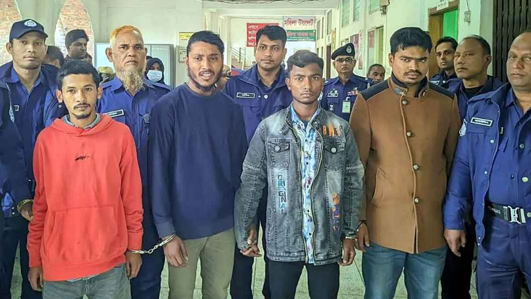 ক্ষমতায় না এসেই গত ১৭ মাসে হাসিনার মতো ফ্যাসিবাদের চর্চা করেছে একটি দল: আসিফ মাহমুদ