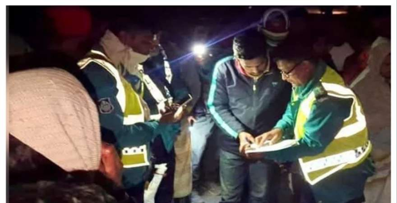 রাজশাহীতে নেশার টাকা না পেয়ে মাকে কুপিয়ে হত্যা, ছেলে গ্রেপ্তার