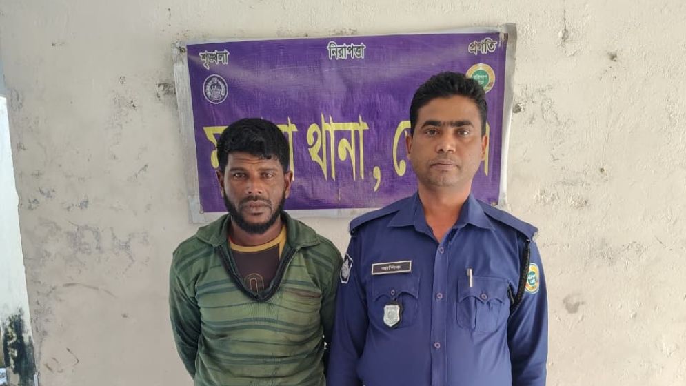 চোরাই মহিষের ৮০ কেজি মাংসসহ যুবক আটক