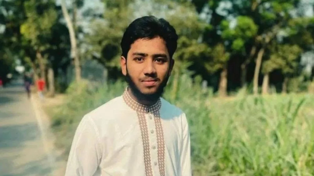 ট্রেন দুর্ঘটনায় রাবি শিক্ষার্থী নিহত