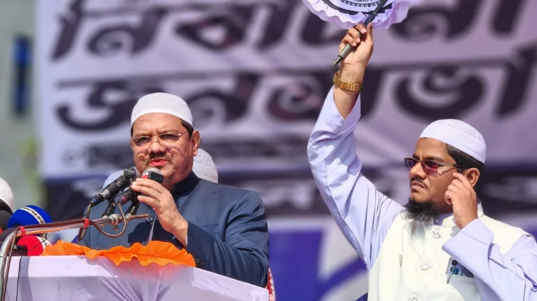 দাঁড়িপাল্লার এক পাল্লায় আমেরিকা, অন্য পাল্লায় ভারত: রেজাউল করীম