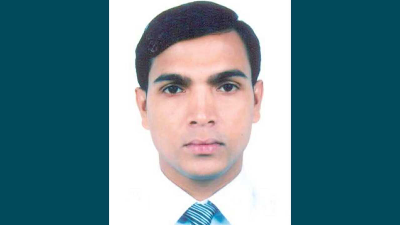 বিয়ের প্রলোভনে ছাত্রীকে ধর্ষণচেষ্টার অভিযোগ, রাবি অধ্যাপককে অব্যাহতি