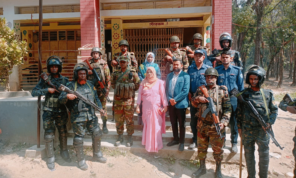 নির্বাচনী মাঠে তৎপর আনসারের ১১৯১ স্ট্রাইকিং টিম