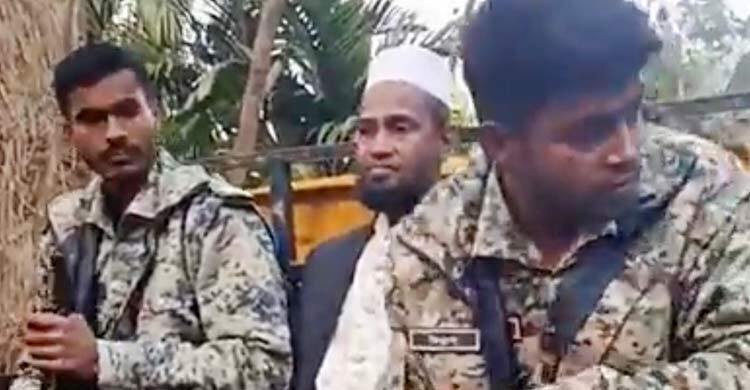 ভোটারদের টাকা দেওয়ার অভিযোগে জামায়াত নেতাকে মারধর