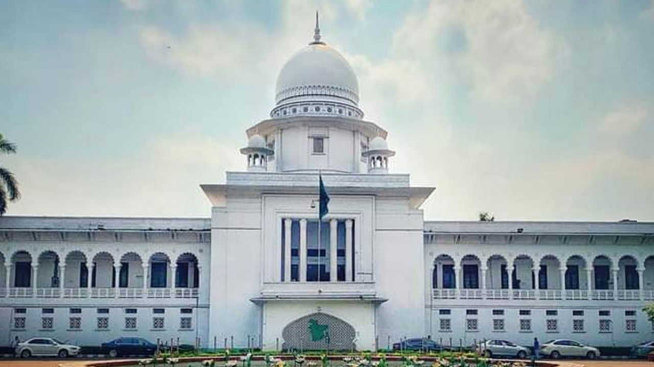 মানবতাবিরোধী অপরাধে মৃত্যুদণ্ডপ্রাপ্ত খান আকরামকে খালাস দিলেন আপিল বিভাগ
