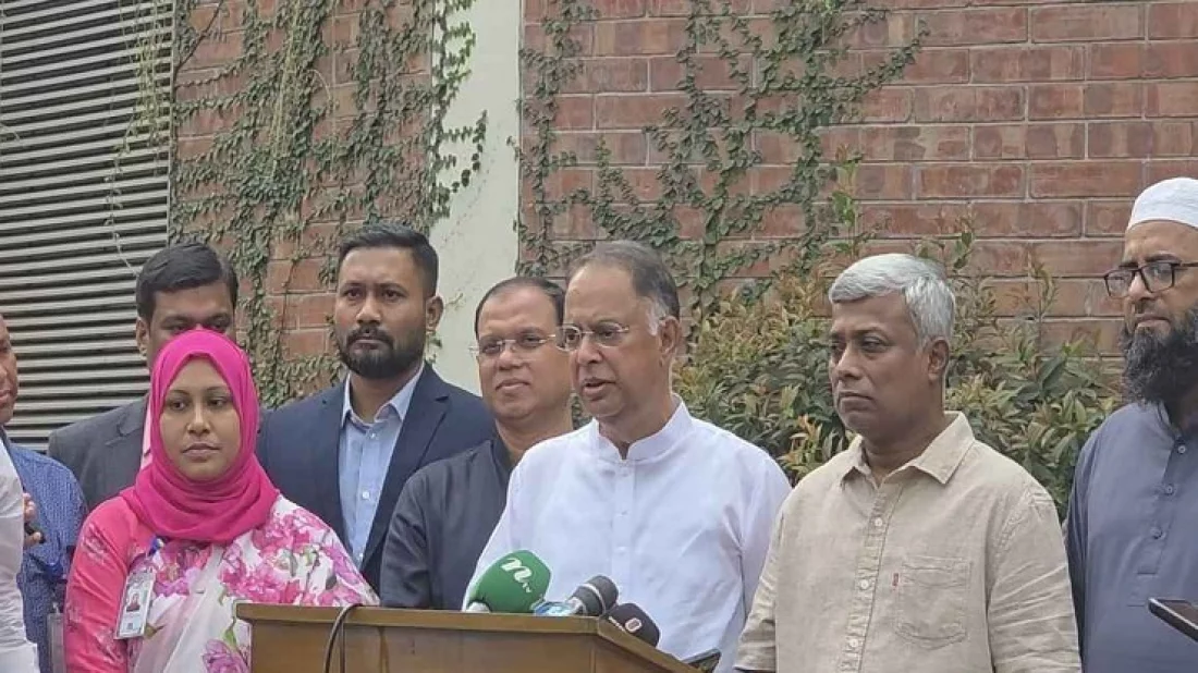তাড়াহুড়া করে তেল কেনার দরকার নেই, আমাদের কাছে যথেষ্ট মজুদ আছে: জ্বালানি মন্ত্রী