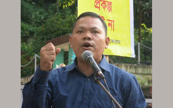 আয়নাঘর থেকে ফিরে আসা মাইকেল চাকমা চাঁদাবাজির মামলায় গ্রেফতার