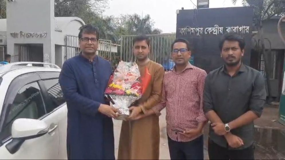 জামিনে মুক্তি পেলেন সাংবাদিক আনিস আলমগীর