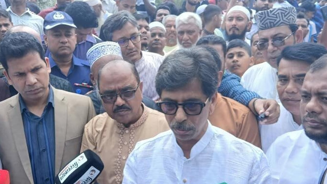 হাইওয়ে এলাকার সব রেলগেট অটো সিস্টেম করা হবে : কৃষিমন্ত্রী