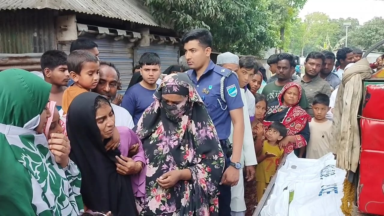 সোনারগাঁয়ে গৃহবধূর ঝুলন্ত মরদেহ উদ্ধার