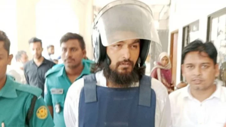 প্রতারণা মামলায় জামিন পেলেন গায়ক নোবেল