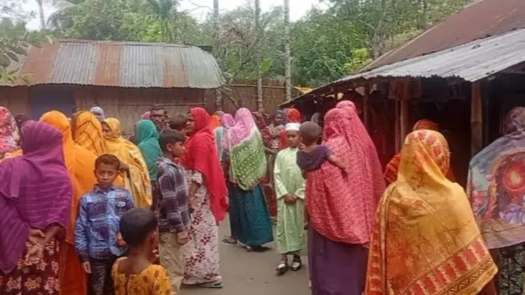 তিন মাসের শিশুকে গলায় গামছা পেঁচিয়ে হত্যা, আটক মা