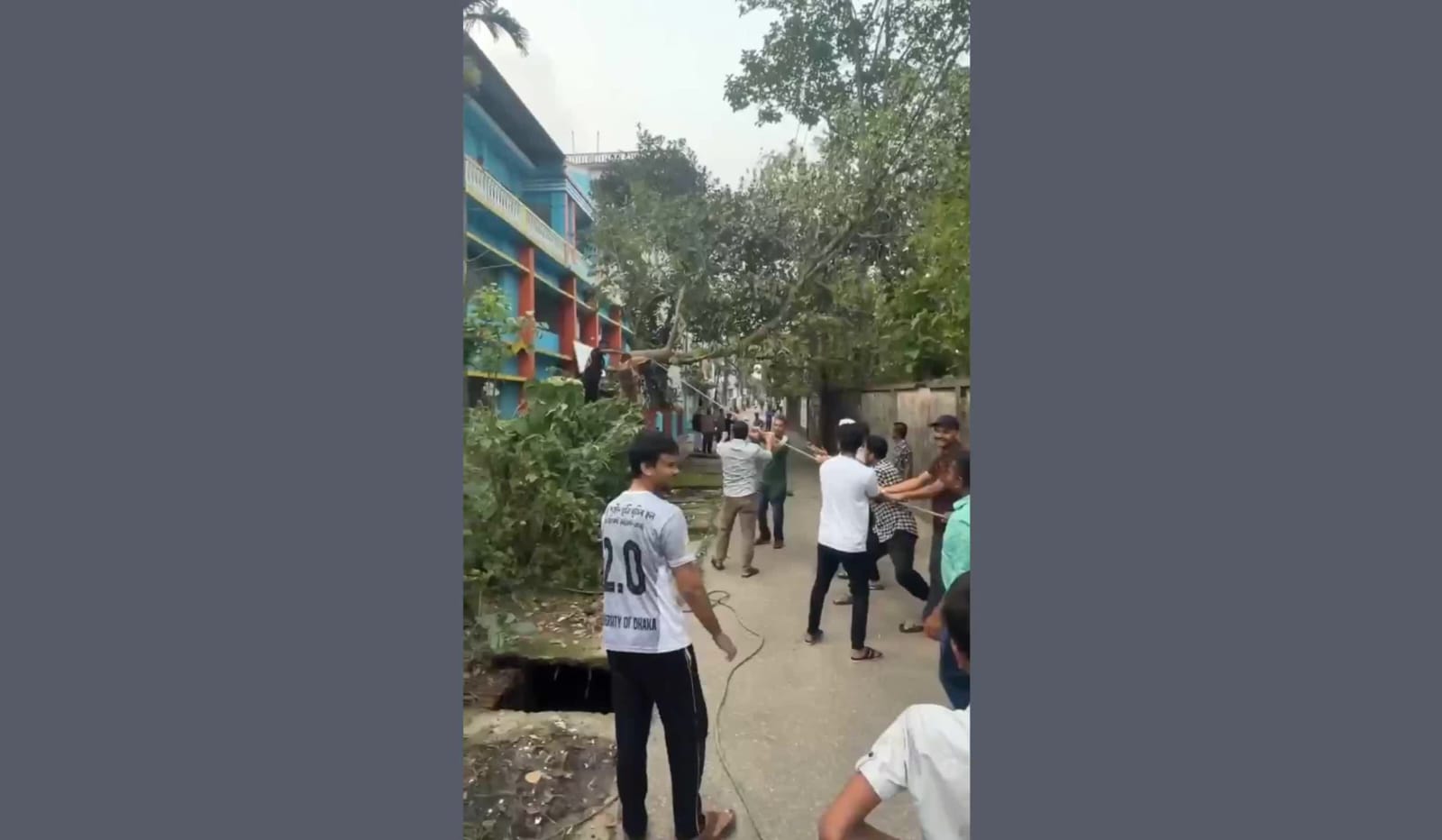 প্রায় ১৮ ঘণ্টা বিদ্যুৎবিহীন মৌলভীবাজার শহর