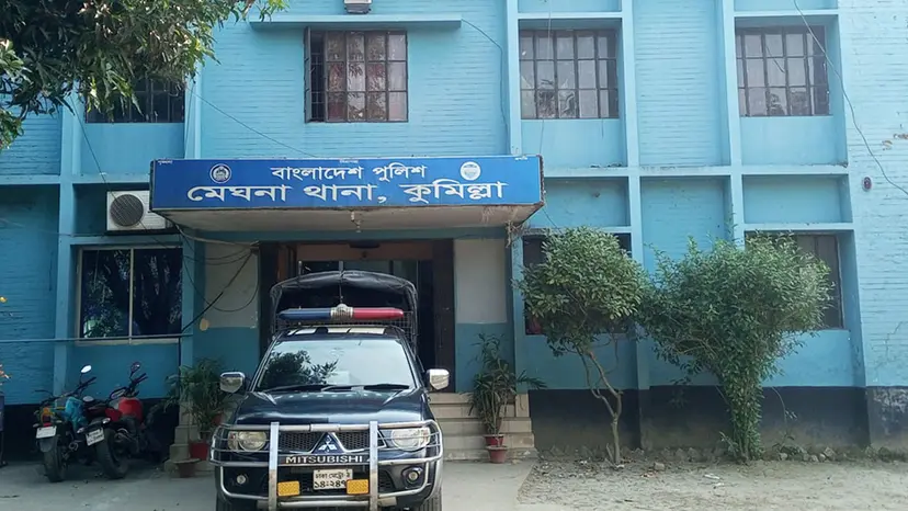 কুমিল্লায় ফেসবুক পোস্টকে কেন্দ্র করে দুই পক্ষের সংঘর্ষ, আহত ১০