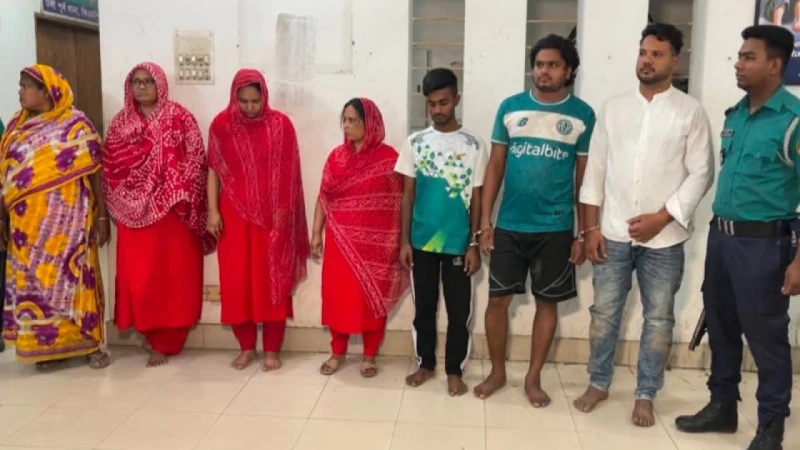 টঙ্গীতে মাদকবিরোধী অভিযানে হামলা, আহত ৪ পুলিশ