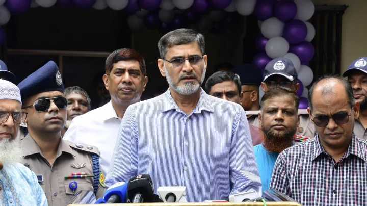 'রাজধানীর শীর্ষ সন্ত্রাসীদের তালিকা নিয়মিত হালনাগাদ হচ্ছে'